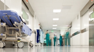 Kürdəmirdə şum işləri aparan traktorçu ağır xəsarət alıb