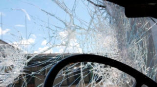 Bakıda iki avtomobil toqquşdu: Qardaşlar ağır xəsarət aldı 