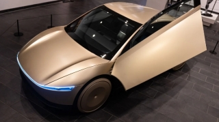 İlon Maskın şirkəti robot-taksilərin satışına başladı 