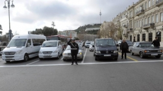 Bakıda bağlanan küçələrdə hərəkət bərpa edildi