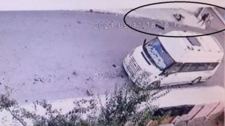 Pitbul küçədə səkkiz yaşlı uşağa hücum etdi   - VİDEO