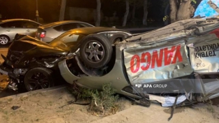 Bakıda “Toyota” “BMW” ilə toqquşdu, 5 nəfər...   - FOTO - VİDEO