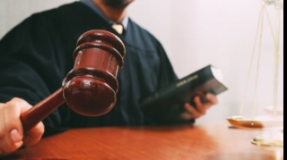 Narkotik alveri ilə məşğul olan taksi sürücüsünə hökm oxundu