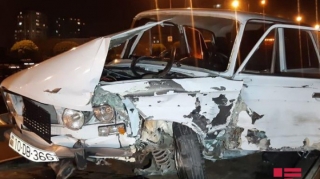 Bakıda üç avtomobil toqquşub, xəsarət alan var  - FOTO - VİDEO
