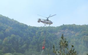 Qərargah: "Havanın isti və küləkli olması Qəbələdə yanğının söndürülməsinə çətinlik yaradır"