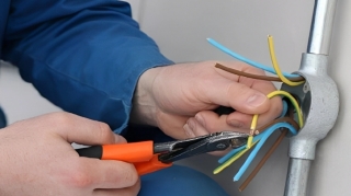 В Абшеронском районе сотрудник "Азеришыг" погиб от удара током 