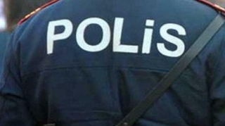 Bakıda axtarışda olan şəxs polislərə xəsarət yetirdi  - YENİLƏNİB