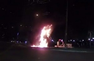 “Mercedes”də yanaraq ölən şəxslərin adları məlum olub - VİDEOLAR