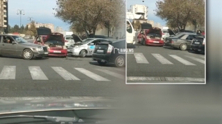 Yasamalda "Toyota Prius"la "Changan" toqquşdu  - VİDEO