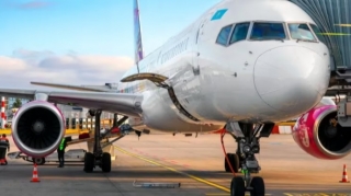 Sərnişin təyyarədə vəfat etdikdə nə baş verir? 