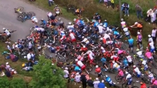 Veloyürüşdə kütləvi qəza baş verib  - VİDEO