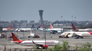 Hindistan dekabrın 15-dən beynəlxalq uçuşları bərpa edir