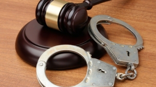 Marketə hücum edib qonşusunu öldürən gəncin məhkəməsi başlayır