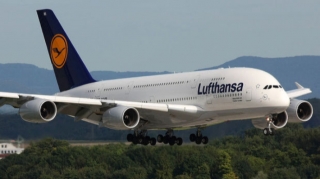 “Lufthansa” Rusiya və Ukraynaya uçuş qadağasını uzadıb 