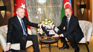 Ərdoğan Azərbaycan Prezidentinə saatlar hədiyyə edib - FOTO 