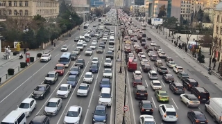 Paytaxtın 14 küçəsində tıxac var - SİYAHI 