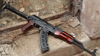 Salyan sakinindən narkotik və avtomat aşkarlanıb 