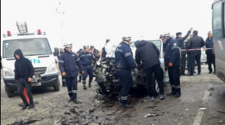 Sumqayıtda mikroavtobus “Hyundai”la toqquşub: Ondan artıq yaralı var  - VİDEO - FOTO