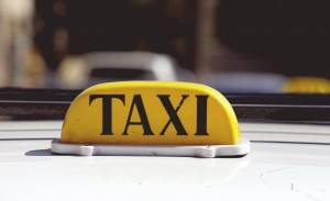 Taksi sürücüsünün başına oyun açdılar - Bakıda