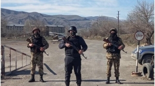 Tərtərdə postda avtomobili polisin üzərinə sürən şəxsin işi məhkəməyə göndərildi