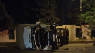 Salyanda yük və minik avtomobilləri toqquşub, xəsarət alanlar var - FOTO