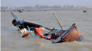 Nigeriyada qayıq aşıb, 15 nəfər ölüb 