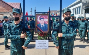 Sərhəddə öldürülən zabit Tovuzda dəfn edildi 