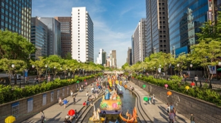 Daha bir ölkədə karantin qadağaları yumşaldılır