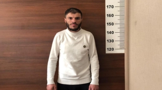 Mağazanın kassasından min manat oğurlayan TUTULDU 