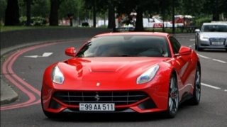 В Баку оштрафовали компанию-владельца Ferrari с госномером серии AA 