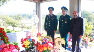 DSX rəhbərliyi şəhid hərbçilərin ailələrini və məzarlarını ziyarət etdi  - FOTO