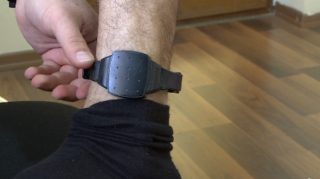 Elektron qolbaq tətbiq edilən məhkumlara necə nəzarət edilir? - VİDEO 