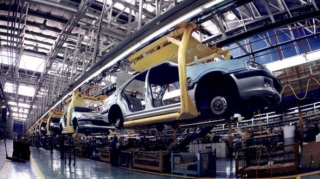 Azərbaycan avtomobil idxalını 40 faizdən çox artırıb