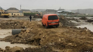 Hacıqabulda selin dağıtdığı yol bərpa olunub  - FOTO