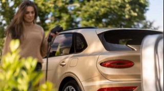 "Bentley"  markasının ilk elektrokarı krossover olacaq