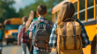 Şagirdlərin avtobusla daşınması üçün 4 milyona yaxın vəsait ayrıldı 