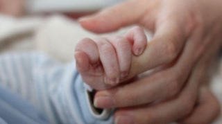 Ölü doğulan körpələr, doğuş zamanı ölən analar: Pandemiyanın ŞOK FƏSADLARI 