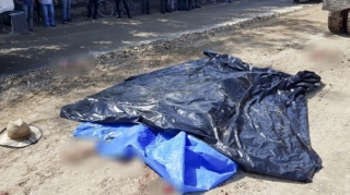 Hacıqabulda maşın aşıb,  ölən var 