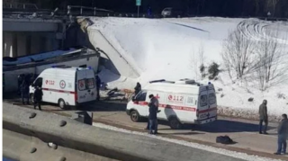 Rusiyadakı ağır yol qəzasına helikopter cəlb olundu - 2 ölü, 18 yaralı 