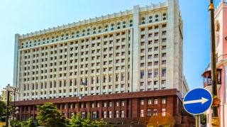 Əfv Komissiyasının növbəti iclası olub, 100-dən çox müraciətə baxılıb