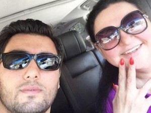 Tünzalədən onu qınayanalara cavab: "Deyirlər ki, altındakı maşını niyə satmır?" - VİDEO