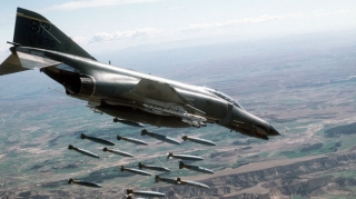 Cənubi Koreyaya məxsus qırıcı qəzaya uğradı 