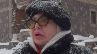 Bir gündür hava şəraitinə görə Xınalıqda qalan "Elit star" Cəmilə: "Yolun açılmasını gözləyirik" - VİDEO