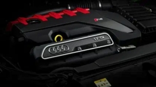 "Audi" beşsilindrli mühərriklə vidalaşır 