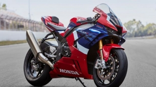 СМИ: Honda может создать альтернативу мотоциклу Fireblade