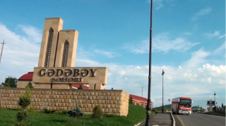 Gədəbəydə müəllim rəhbərlik tərəfindən təzyiqlərə məruz qaldığını iddia edir - VİDEO