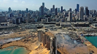 Beyrut limanı yenə yanır