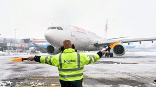 Aeroportda 500-ə yaxın reys ləğv edilib 