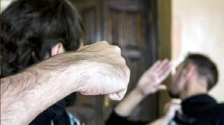 B парикмахерской избили клиента - Драка в ​​Баку 