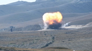 Horadiz-Ağbənd avtomobil yolunda aşkarlanan minalar zərərsizləşdirilib   - FOTO